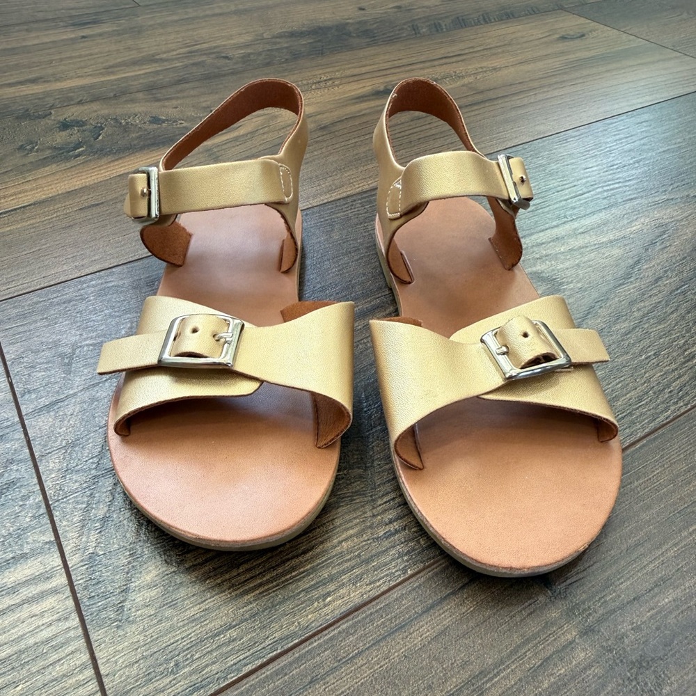 Girls Gold Ankle Strap Sandals Size 31 Buckle Flat Dressy Casual Shoes